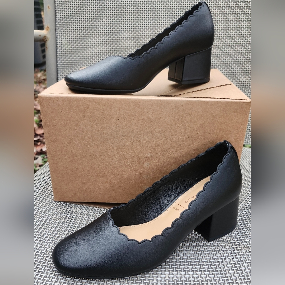 Lauren Conrad Black Scalloped Heel Pumps Size 6.5 New With Out Tag Or Box.
